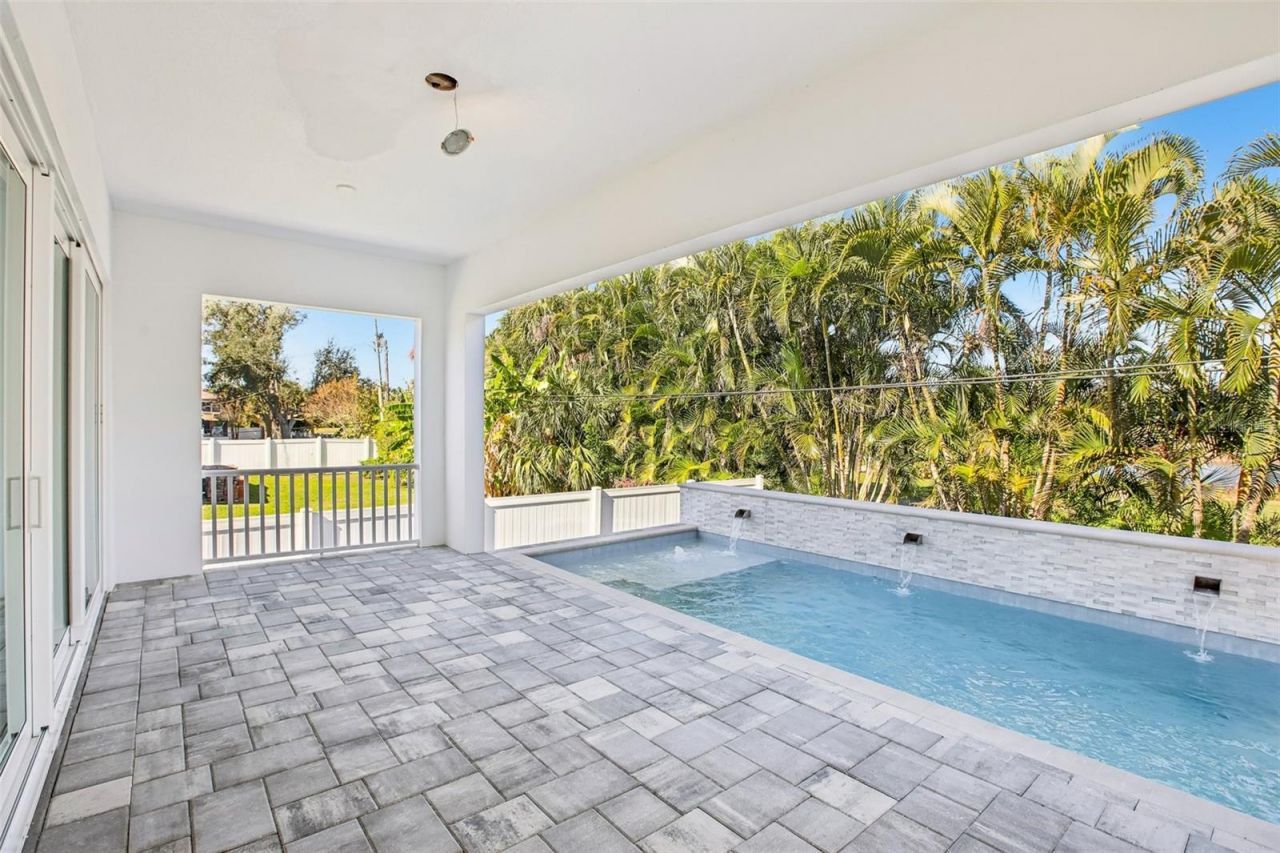 126 Ricardo Way Ne, Saint Petersburg, FL 33704 Photo