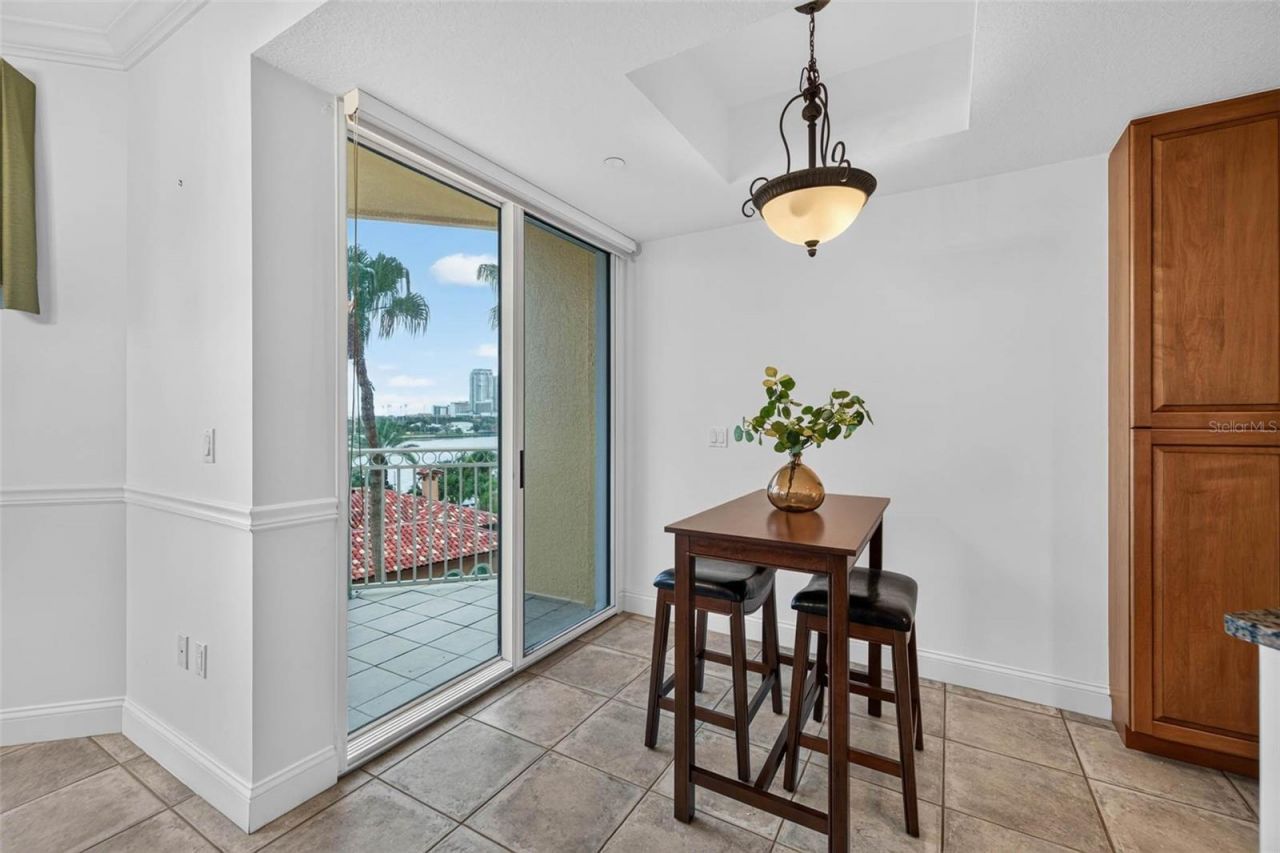 555 5th Avenue Ne, Unit 521, Saint Petersburg, FL 33701 Photo