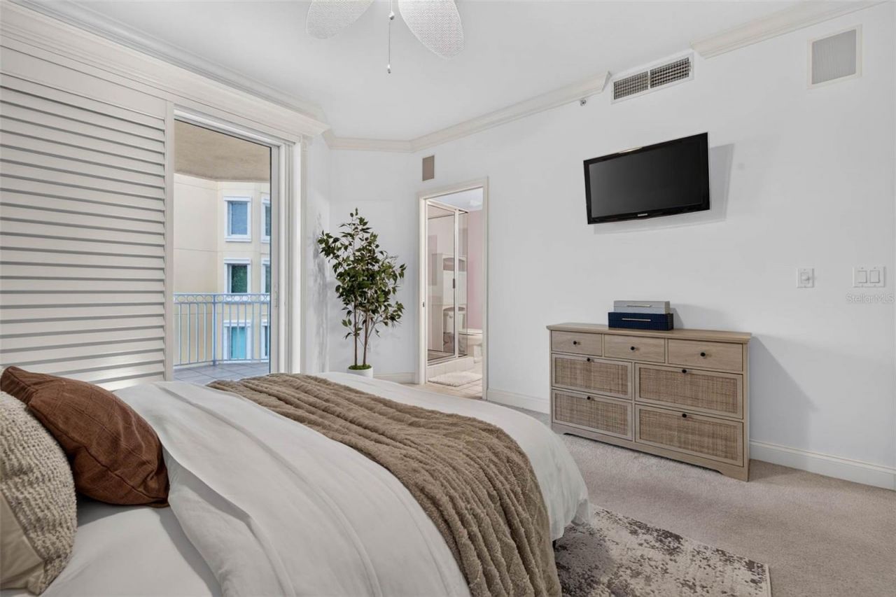 555 5th Avenue Ne, Unit 521, Saint Petersburg, FL 33701 Photo