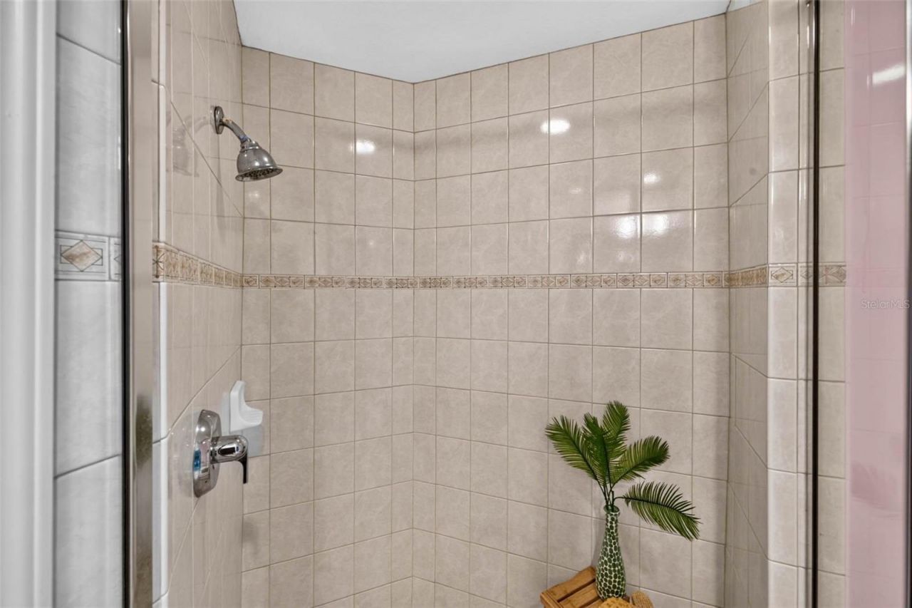 555 5th Avenue Ne, Unit 521, Saint Petersburg, FL 33701 Photo
