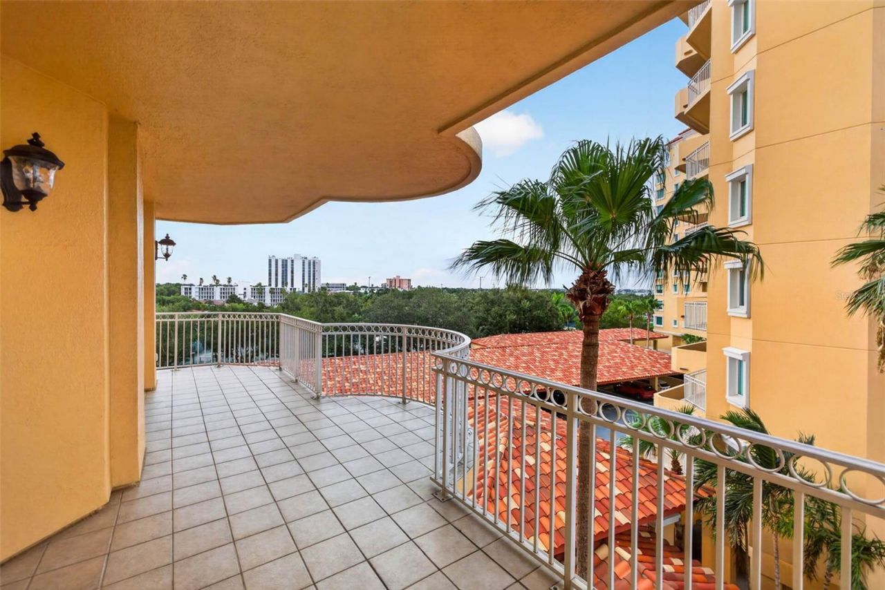 555 5th Avenue Ne, Unit 521, Saint Petersburg, FL 33701 Photo