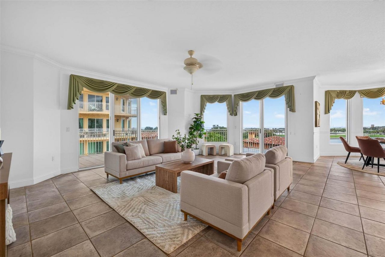 555 5th Avenue Ne, Unit 521, Saint Petersburg, FL 33701 Photo