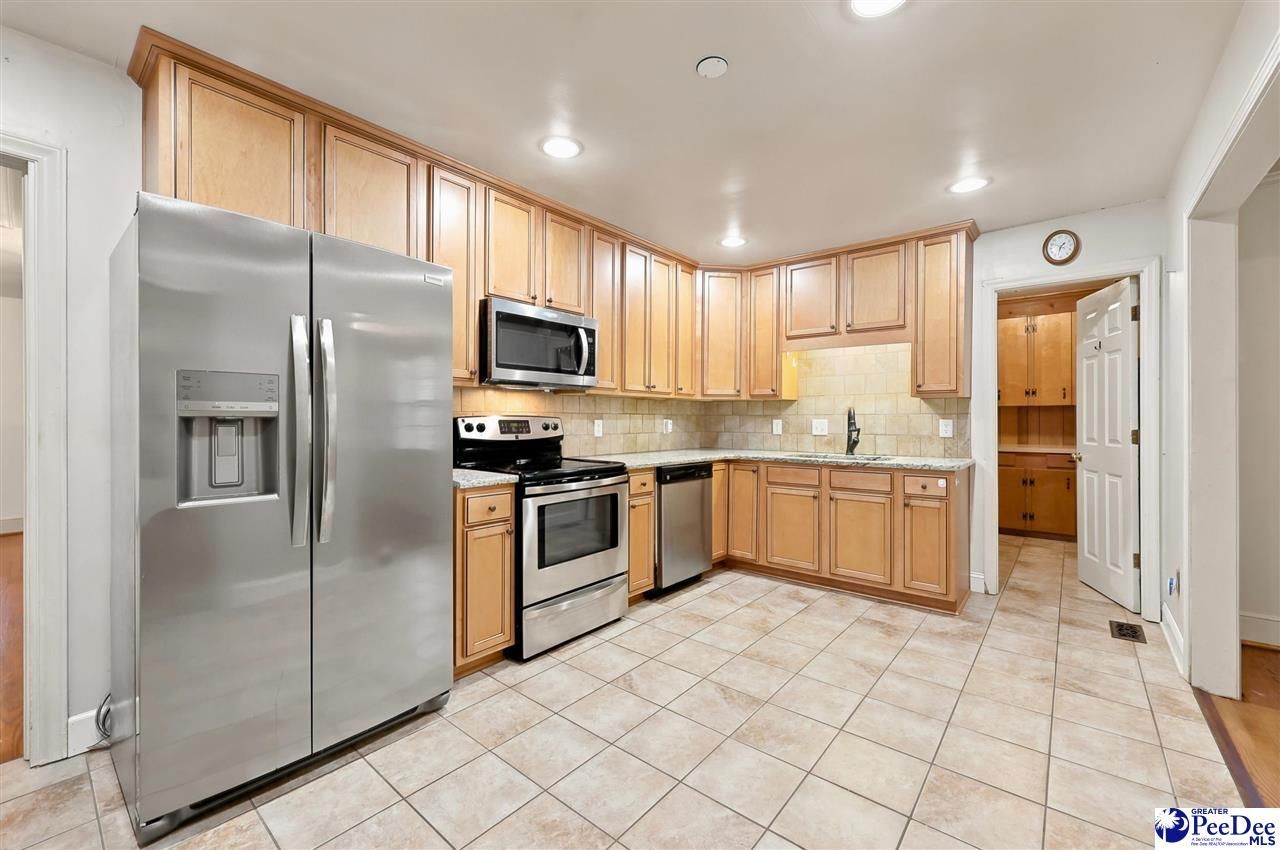 1327 Wisteria Drive Photo 12