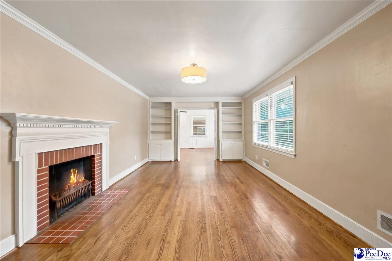 1327 Wisteria Drive Photo 5