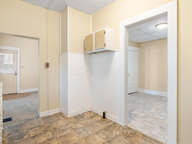 350 W Main Street , Newark, OH 43055 Photo 13