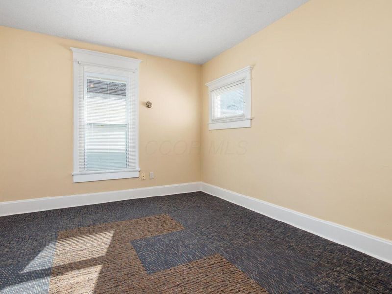 350 W Main Street , Newark, OH 43055 Photo 22