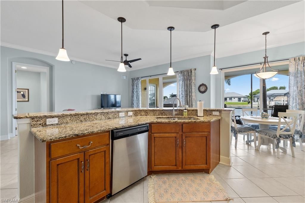 198 Shadroe Cove Cir, Unit 502, Cape Coral, FL 33991 Photo