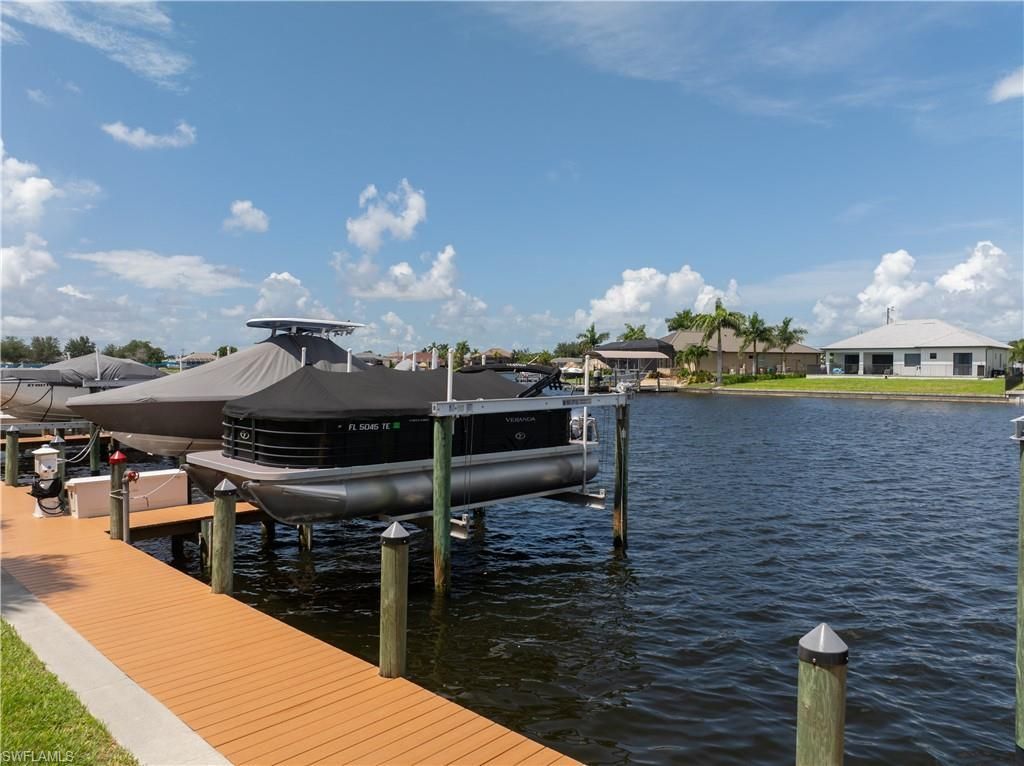 198 Shadroe Cove Cir, Unit 502, Cape Coral, FL 33991 Photo