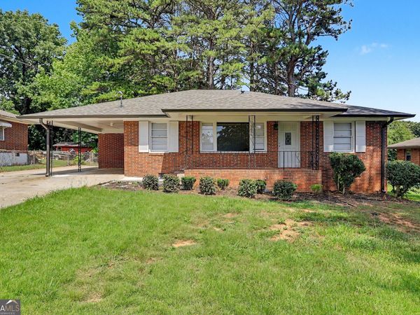 5256 Eubanks Drive, Morrow, GA 30260