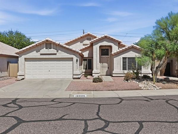 16605 N 23RD Place, Phoenix, AZ 85022