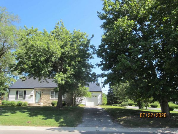 1102 W Jeffras Avenue, Marion, IN 46952