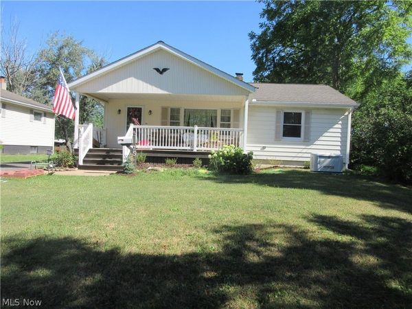 75 E Erie Street, Jefferson, OH 44047