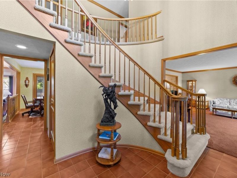 24177 Stonehedge Drive, Westlake, OH 44145 Photo 3
