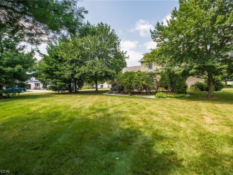 7540 Cheverton Circle NW, Massillon, OH 44646 Photo 32