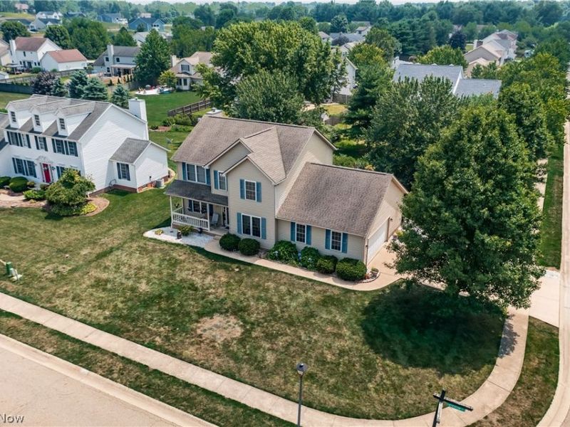 7540 Cheverton Circle NW, Massillon, OH 44646 Photo 4