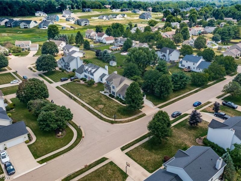 7540 Cheverton Circle NW, Massillon, OH 44646 Photo 7