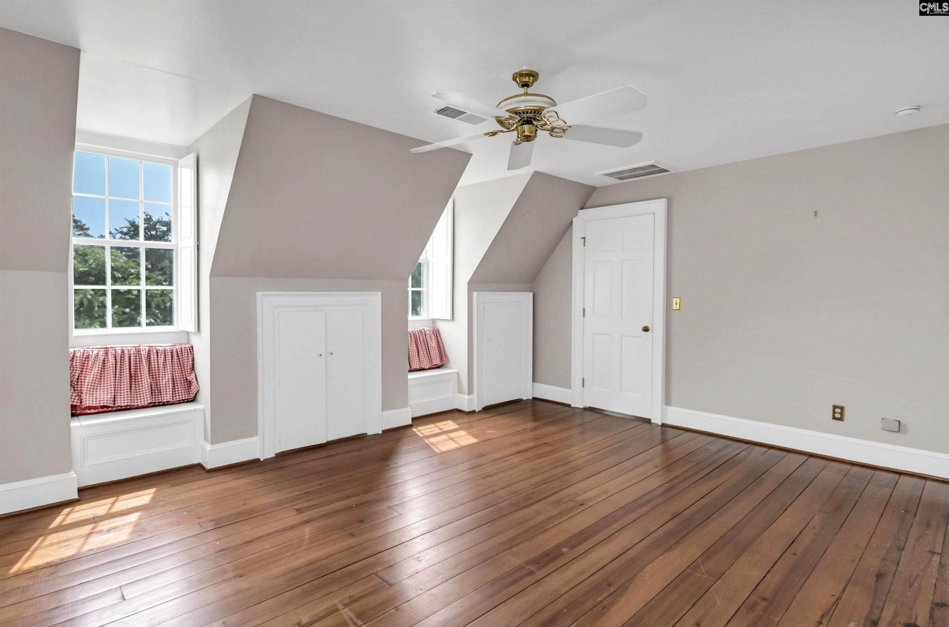 4800 Portobello Road  Photo 44