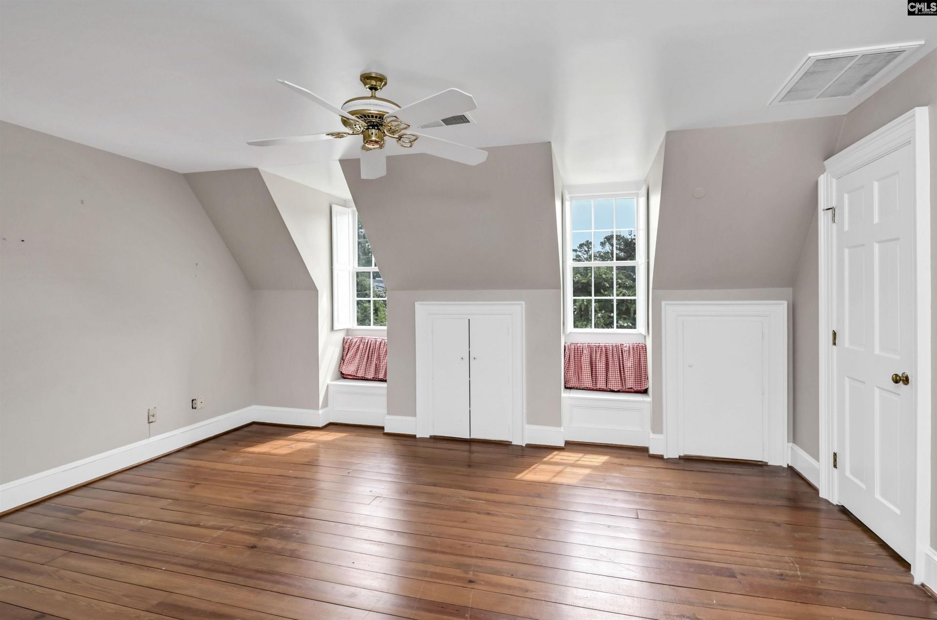 4800 Portobello Road  Photo 46