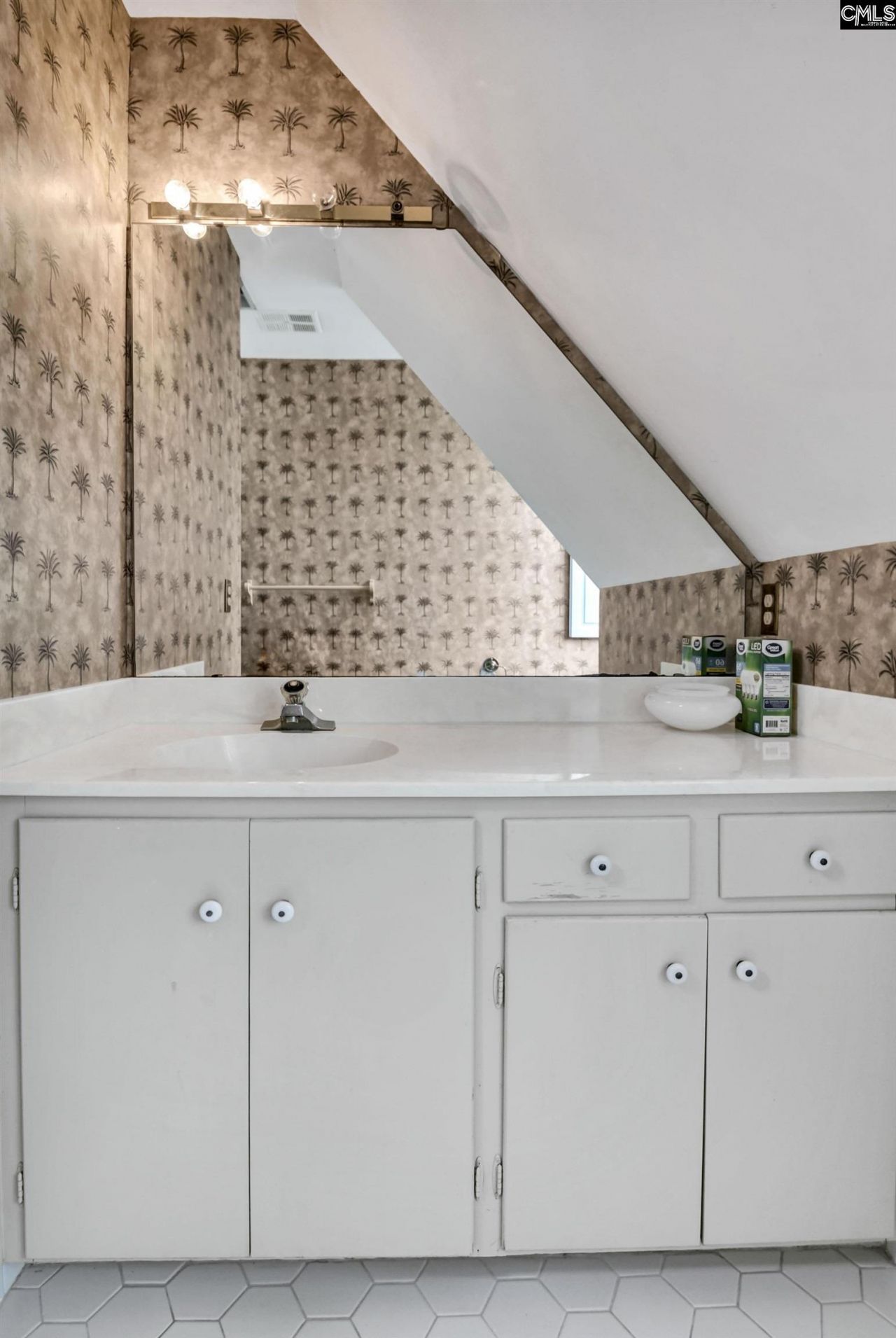 4800 Portobello Road  Photo 55