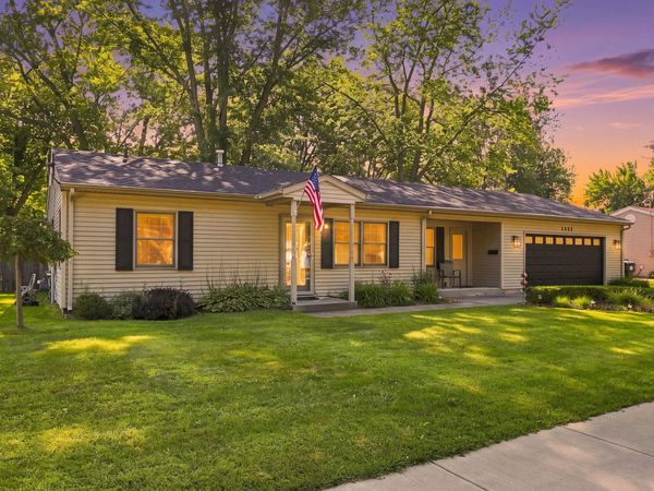 1063 Hazel Street, South Haven, MI 49090