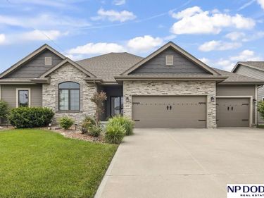 18707 Spaulding Street, Omaha, NE 68022