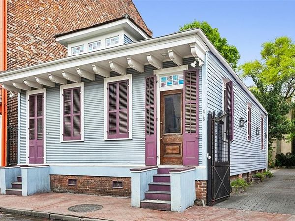 818 ST PETER Street , New Orleans, LA 70116