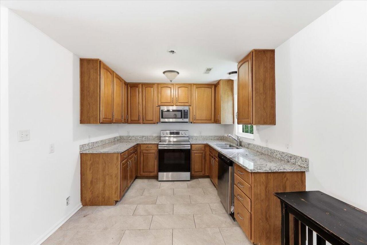 803 Savage Road Photo 13