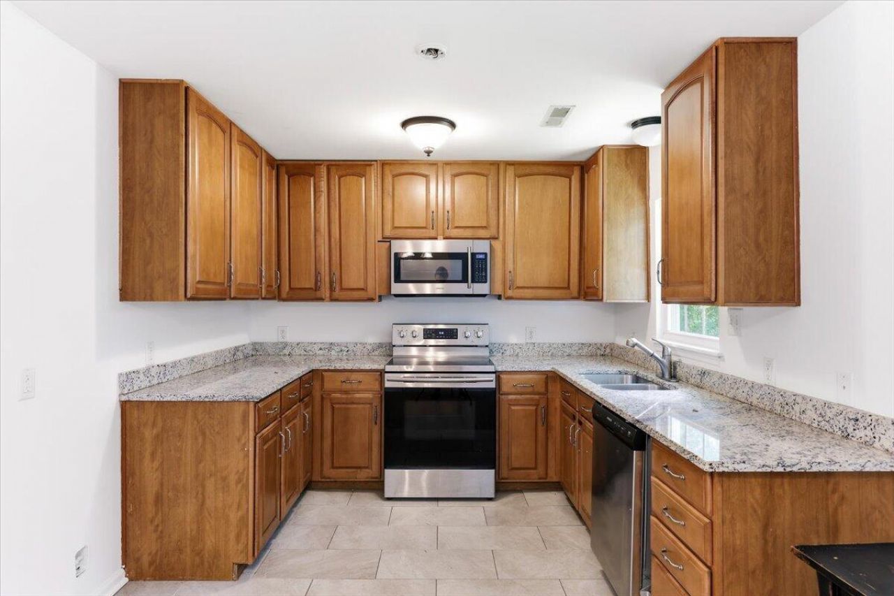 803 Savage Road Photo 14