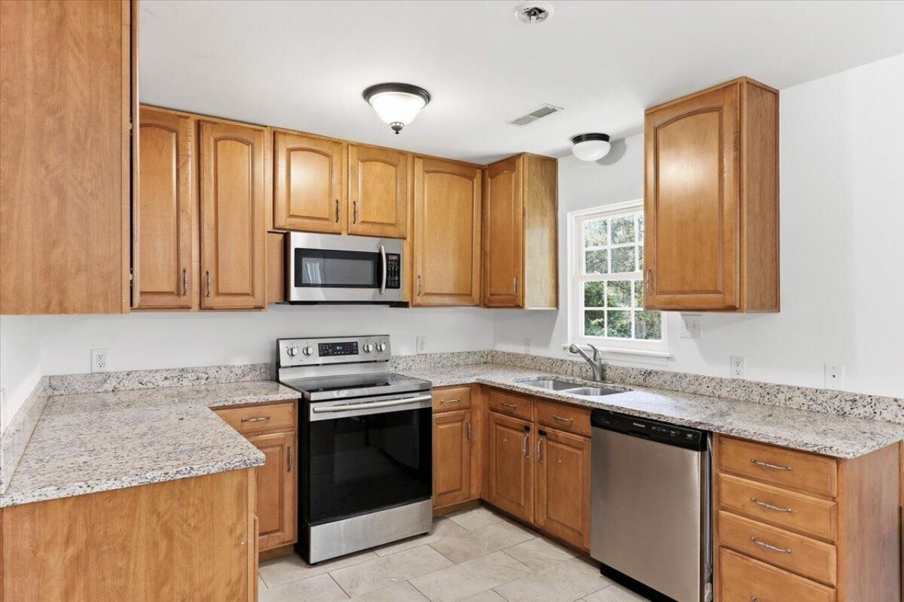 803 Savage Road Photo 16