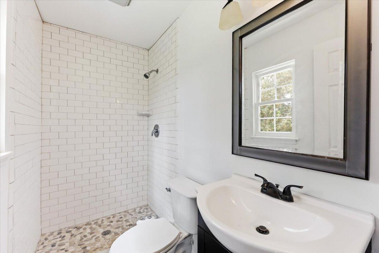 803 Savage Road Photo 24