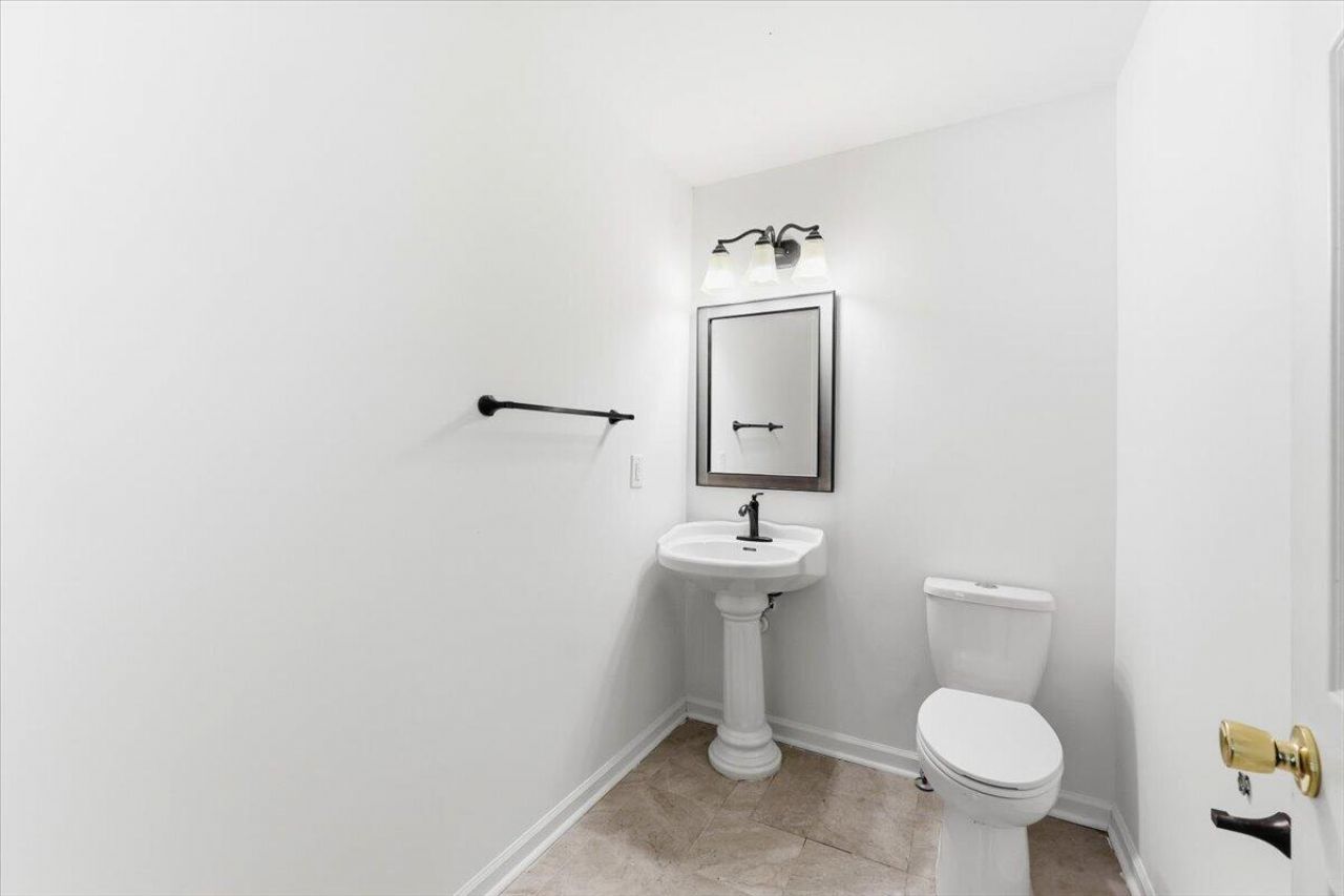 803 Savage Road Photo 25