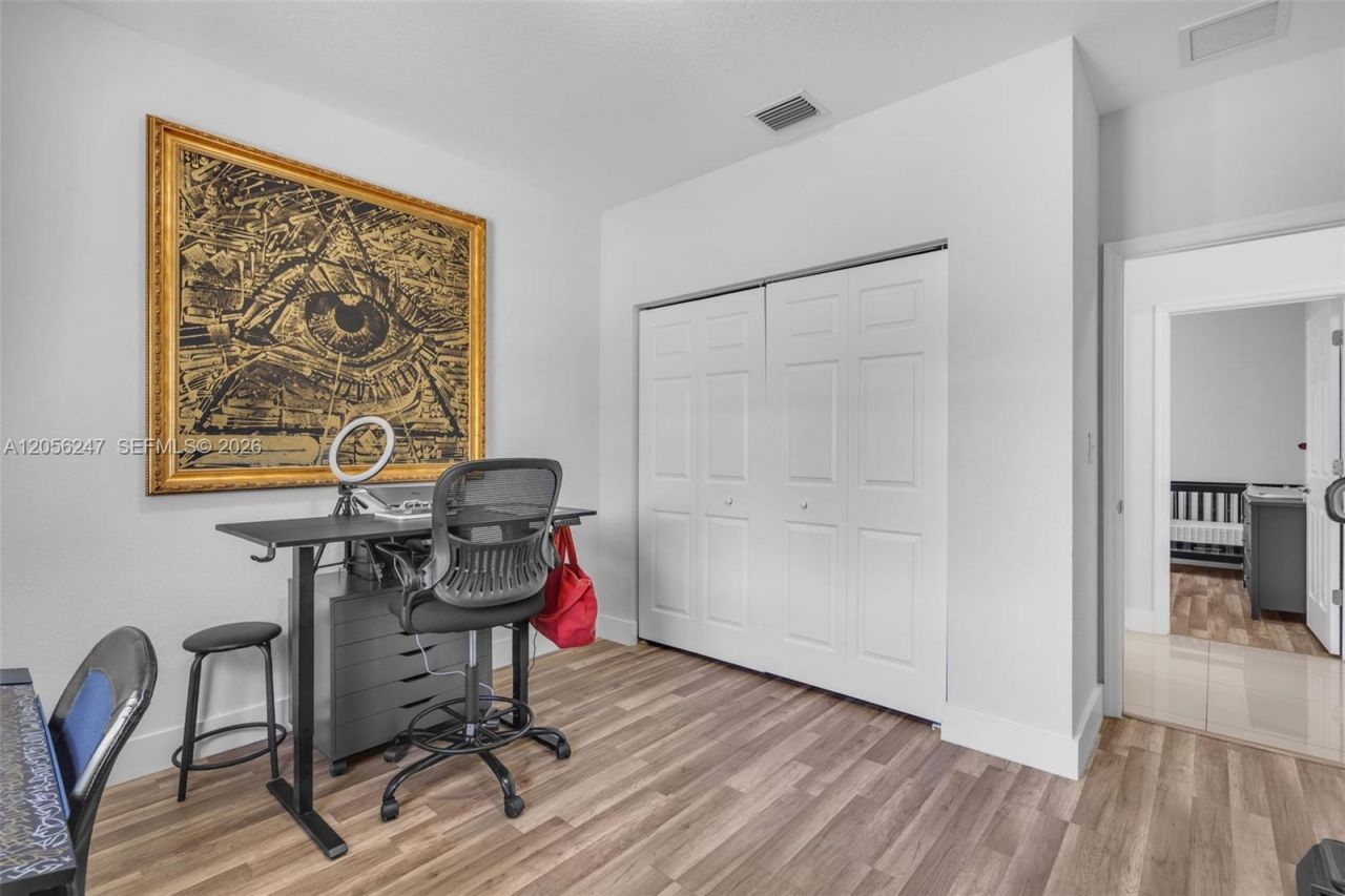 1330 NW 11th St, Fort Lauderdale, FL 33311 Photo