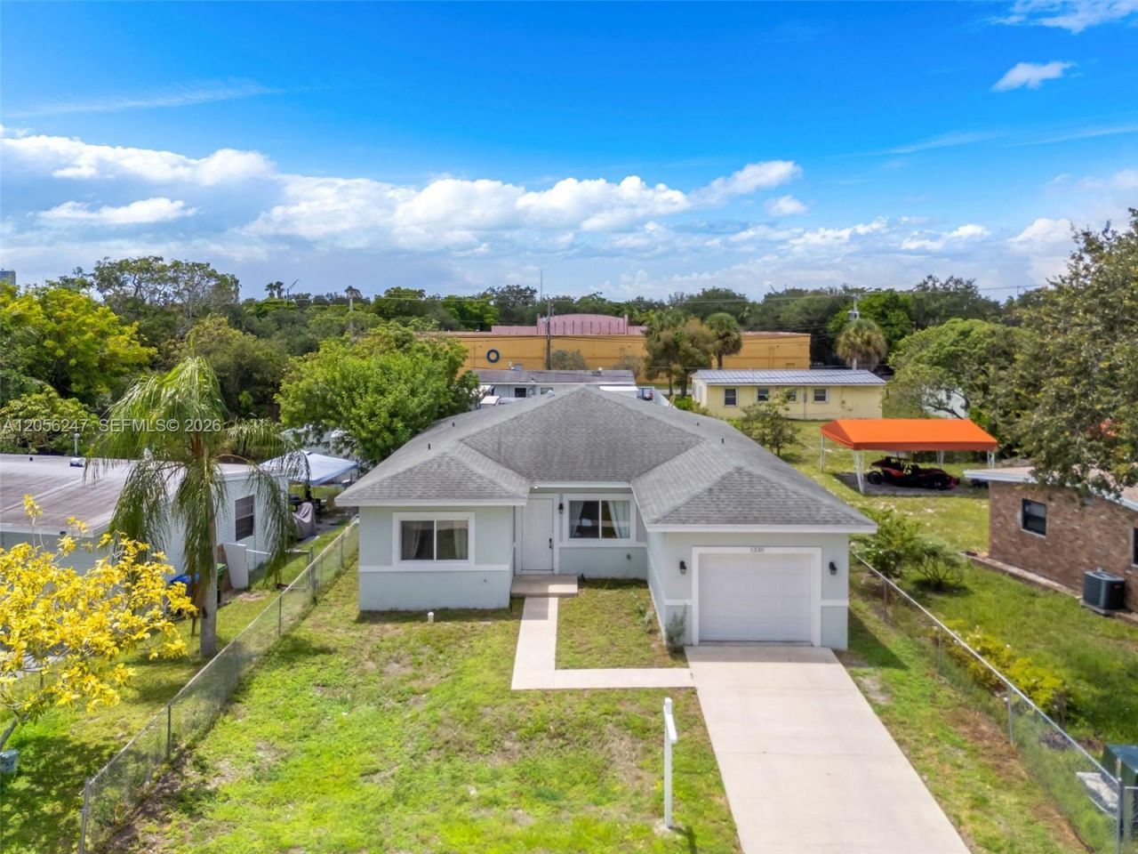 1330 NW 11th St, Fort Lauderdale, FL 33311 Photo