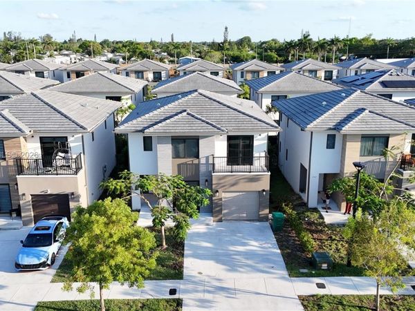1163 NW 2nd St, Florida City, FL 33034