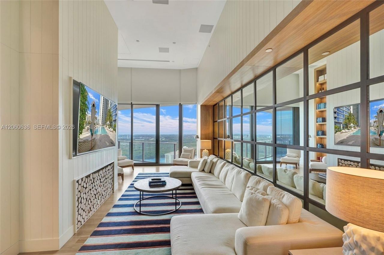 15701 Collins Ave, Unit 4701, Sunny Isles Beach, FL 33160 Photo