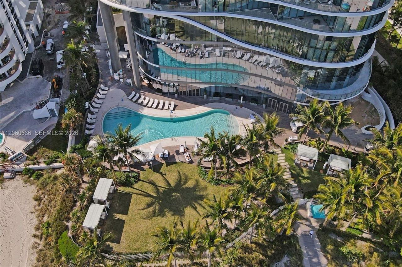 15701 Collins Ave, Unit 4701, Sunny Isles Beach, FL 33160 Photo