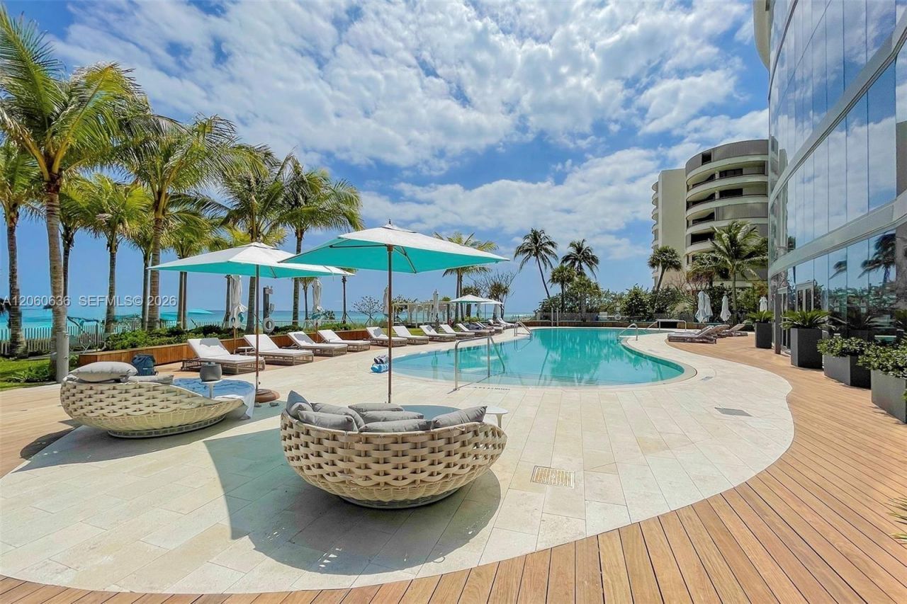 15701 Collins Ave, Unit 4701, Sunny Isles Beach, FL 33160 Photo
