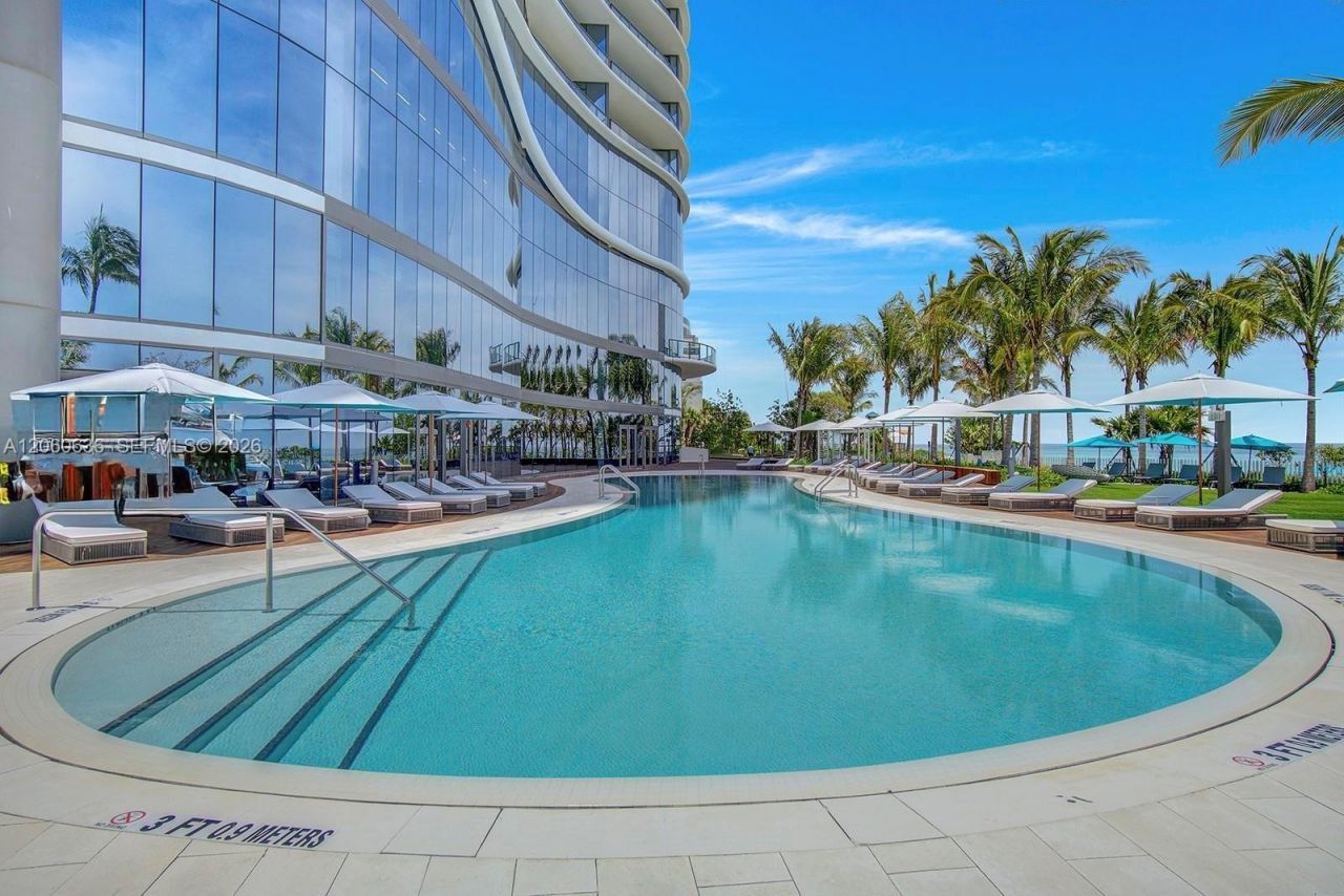 15701 Collins Ave, Unit 4701, Sunny Isles Beach, FL 33160 Photo