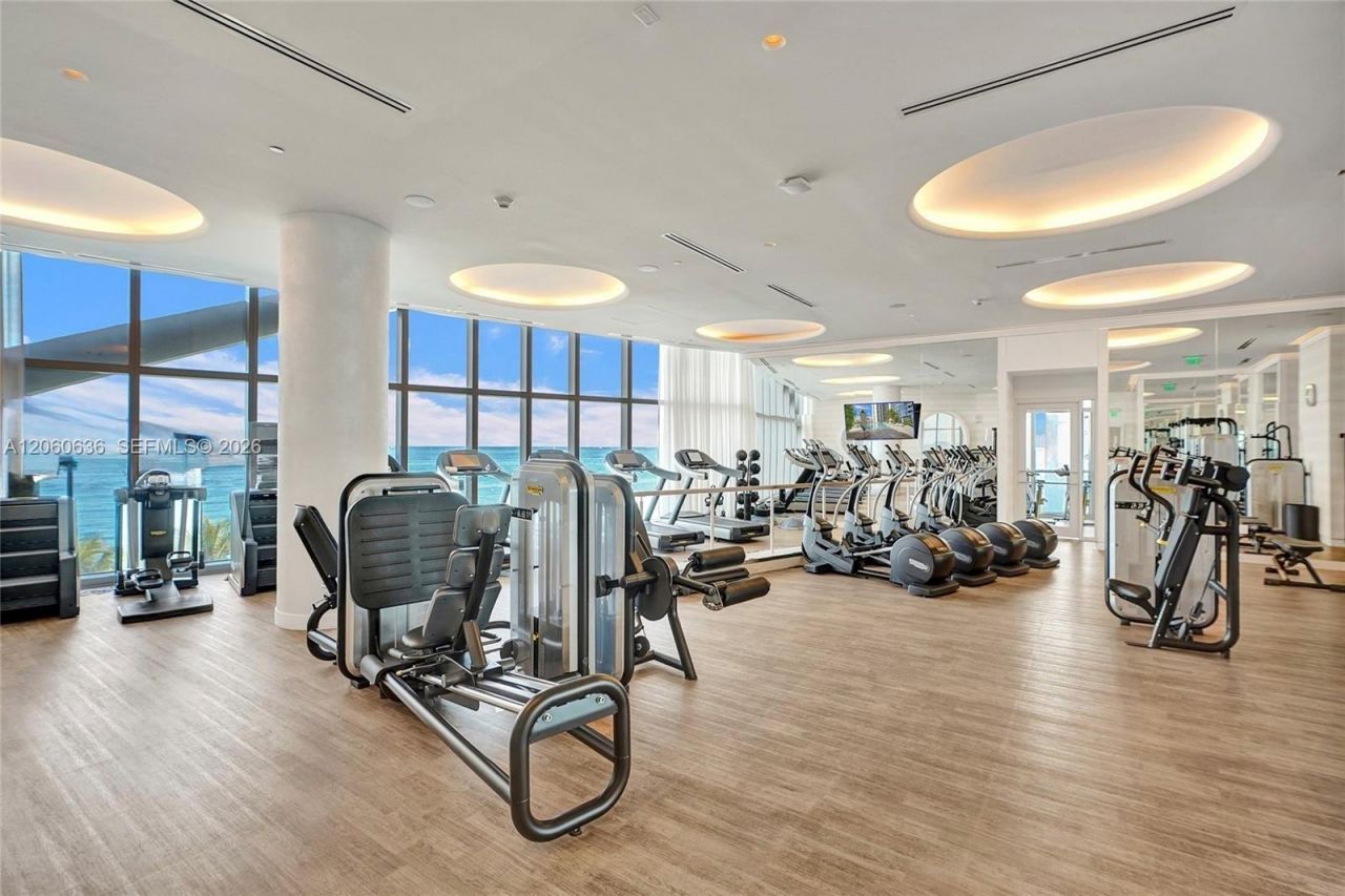 15701 Collins Ave, Unit 4701, Sunny Isles Beach, FL 33160 Photo
