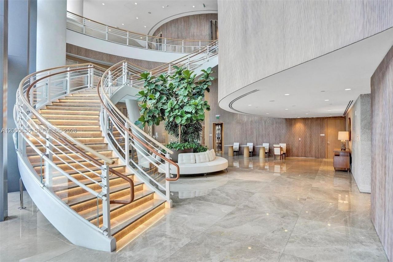 15701 Collins Ave, Unit 4701, Sunny Isles Beach, FL 33160 Photo