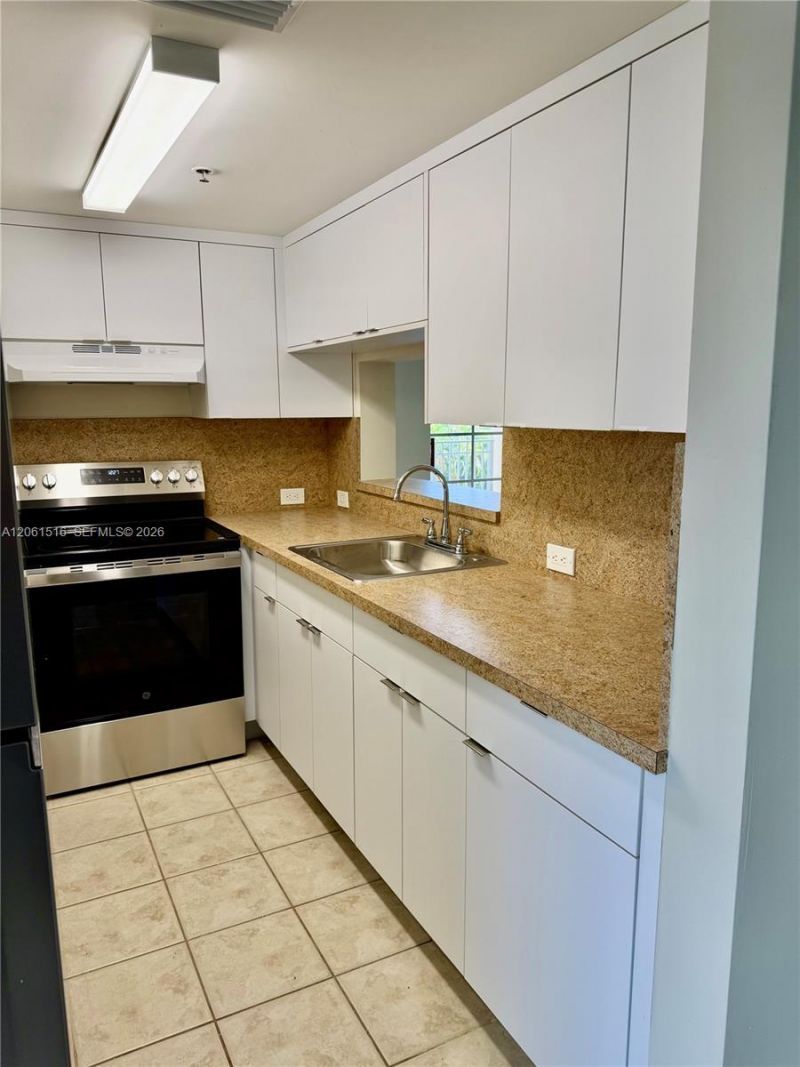 601 SW 37th Ave, Unit 303, Miami, FL 33135 Photo