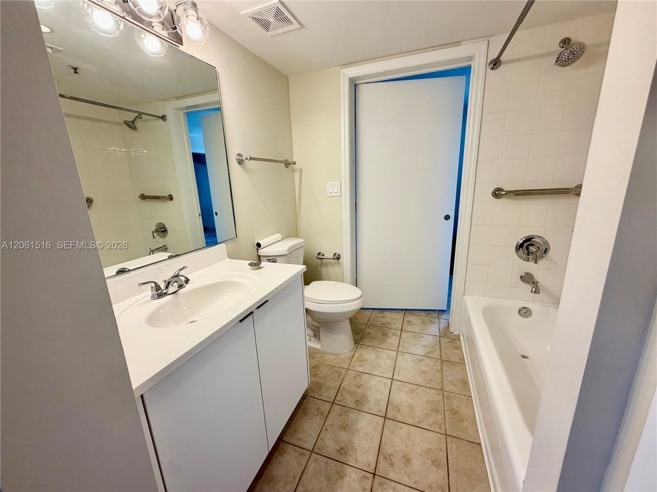 601 SW 37th Ave, Unit 303, Miami, FL 33135 Photo