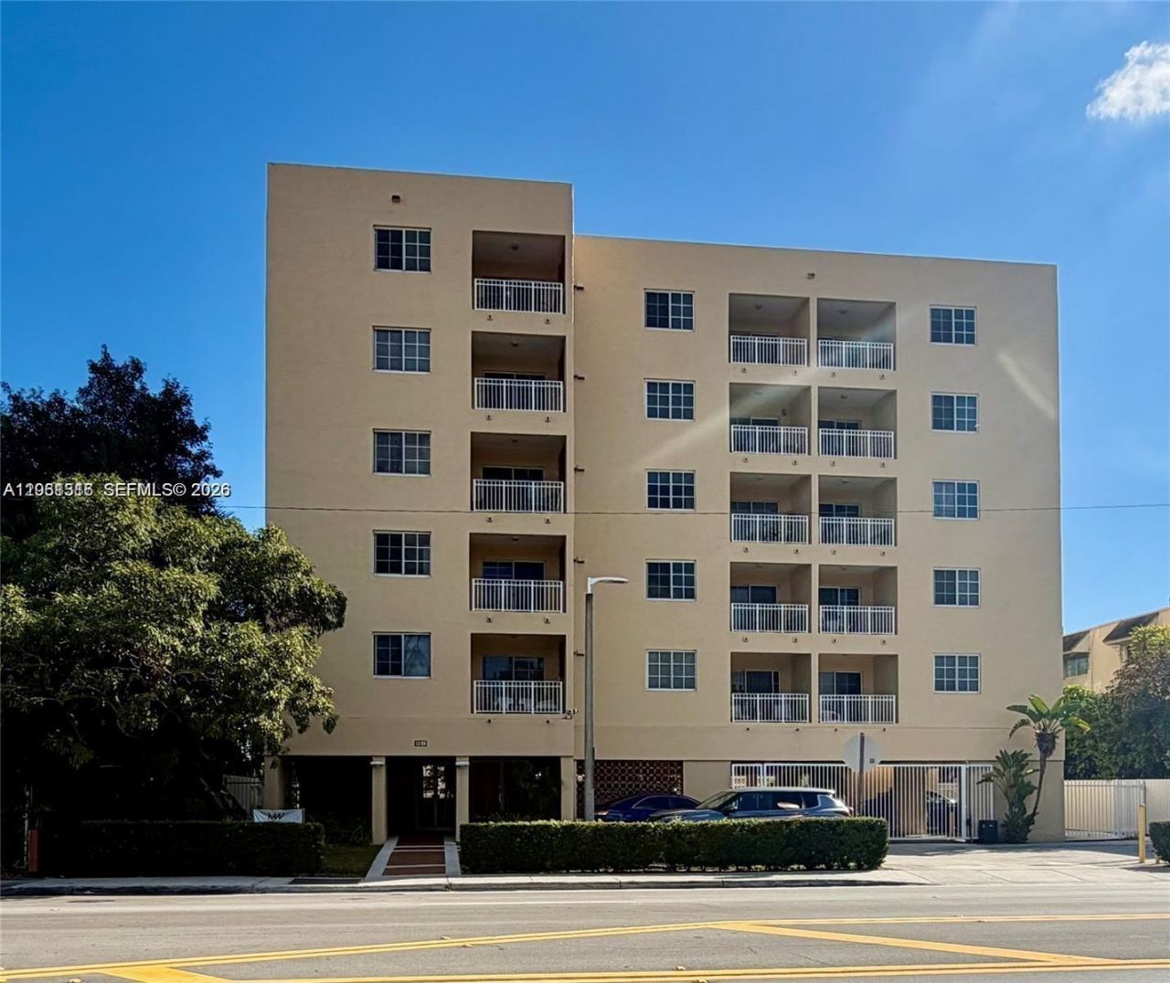 601 SW 37th Ave, Unit 303, Miami, FL 33135 Photo