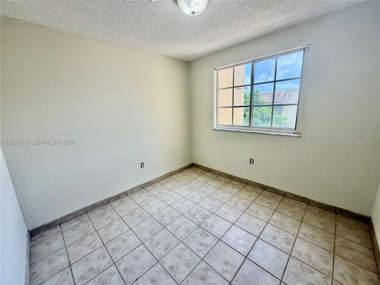 601 SW 37th Ave, Unit 303, Miami, FL 33135 Photo