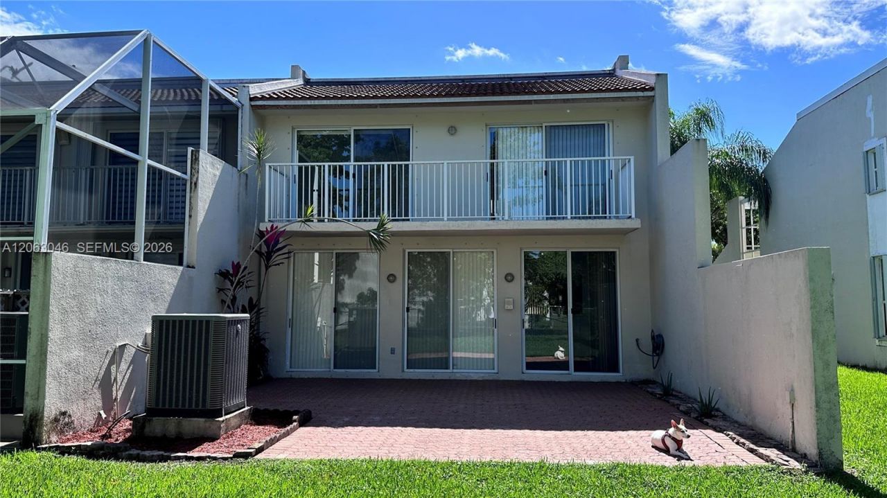 9781 NW 45 Ln, Doral, FL 33178 Photo