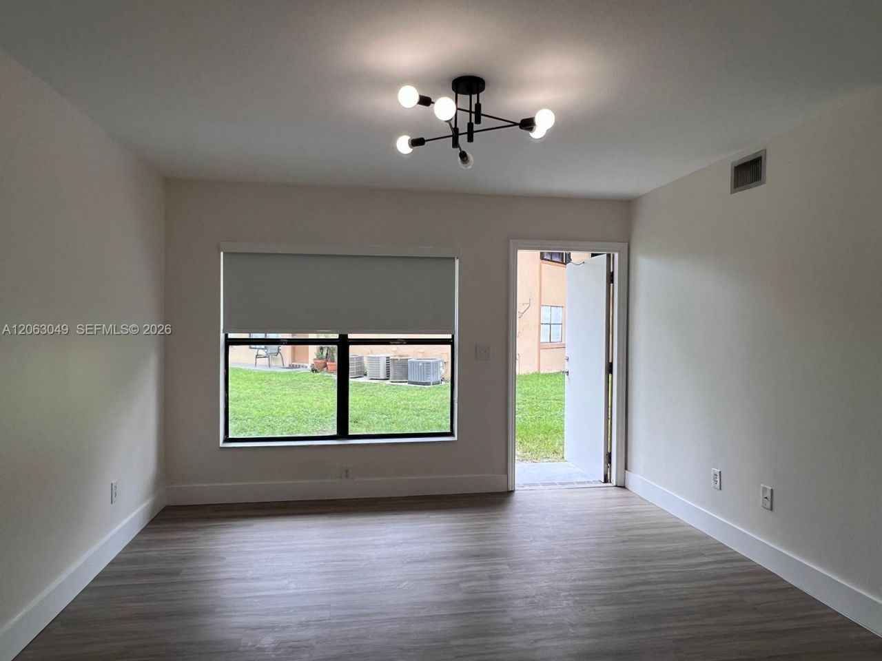 2685 W 66th St, Unit 12-20, Hialeah, FL 33016 Photo