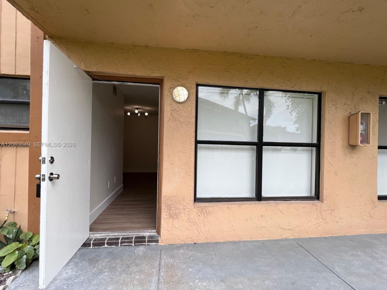2685 W 66th St, Unit 12-20, Hialeah, FL 33016 Photo