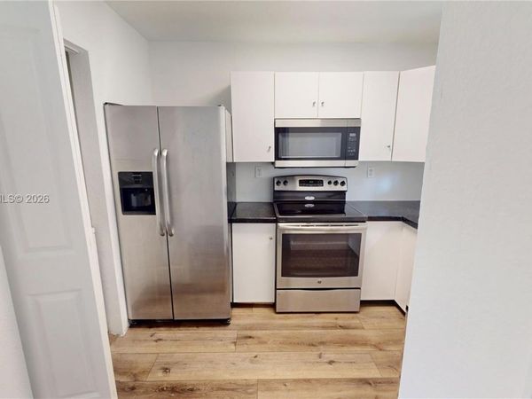 2084 NE 167th St , Unit 2-102, North Miami Beach, FL 33162