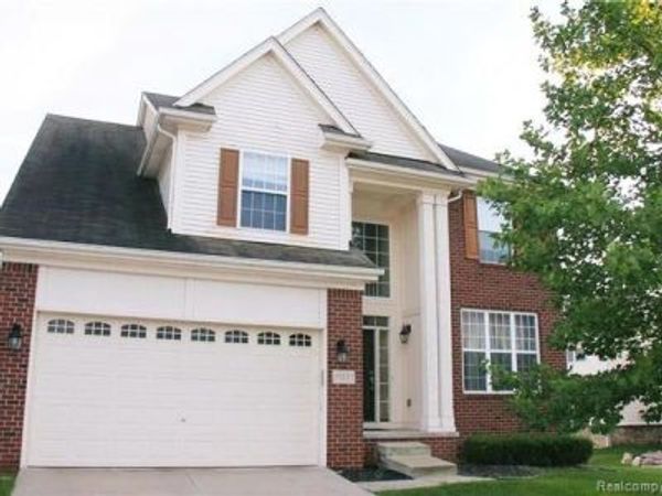 51157 MAYFAIR, Novi, Mi 48374