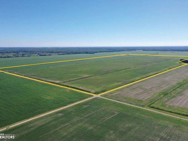 Co. Rd. 2900 E at E 3100 North Rd., Beaverville, IL 60912